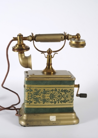 L. M. Ericsson wall telephone device