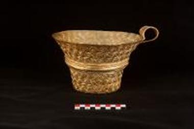 Golden cup from Peristeria