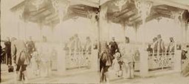 Η εξέδρα των επισήμων στο ποδηλατοδρόμιο του Φαλήρου. Ολυμπιακοί Αγώνες 1896