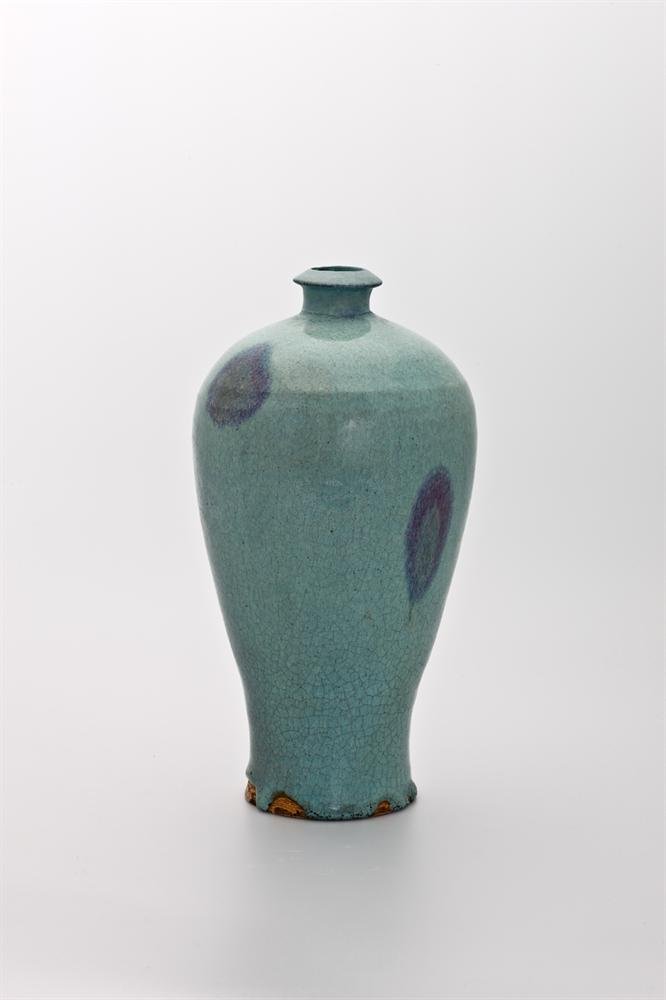 Meiping-shaped vase of glazed Jun stoneware