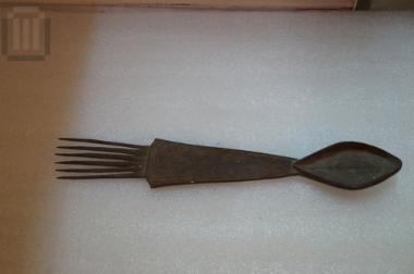 Wooden ladle and fork
