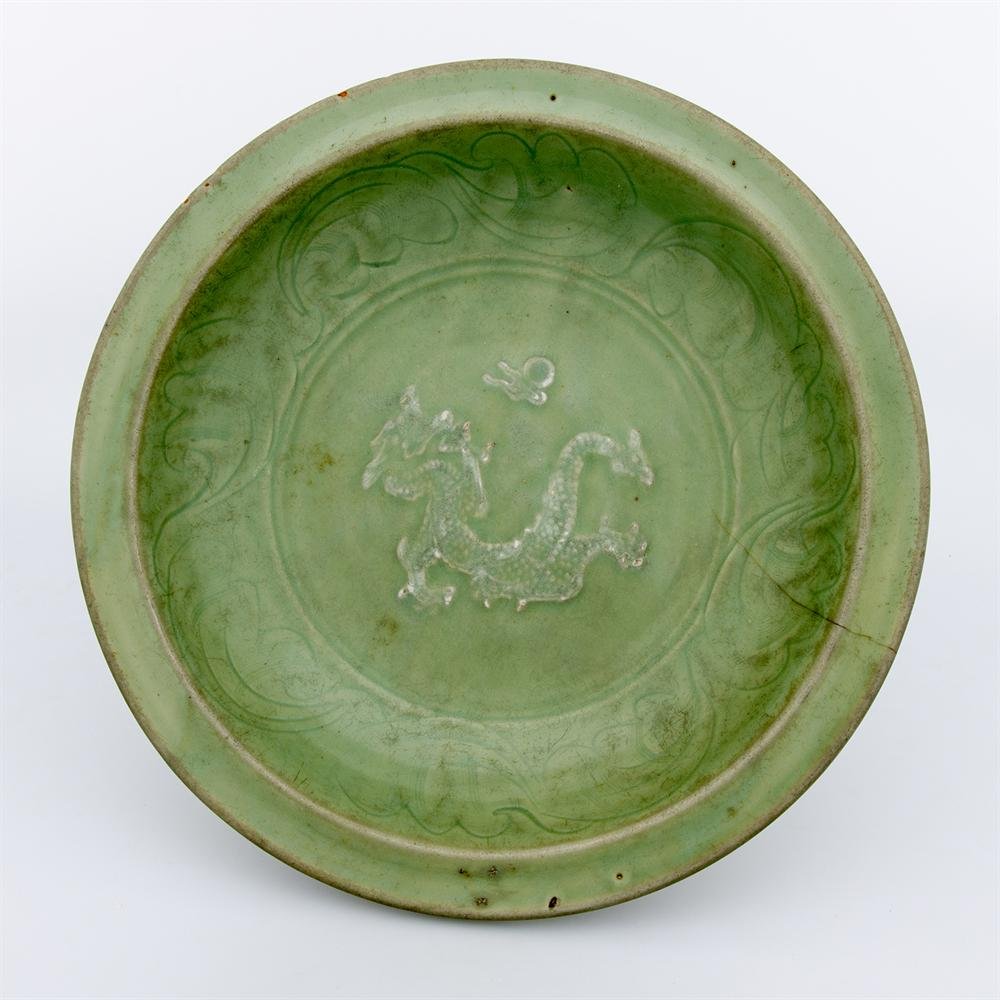 Dish of glazed Longquan stoneware