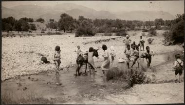 Hagia Triada. Everyone in the water