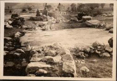 Tiryns. People sitting on ruins