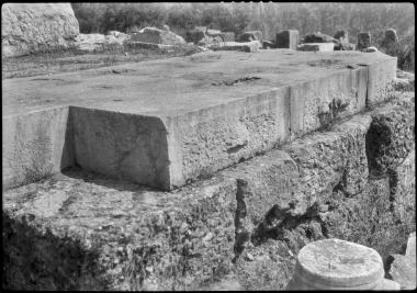 Delphi, Temple of Athena Pronaia