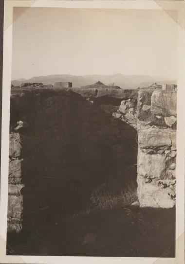 Tiryns, stone walls
