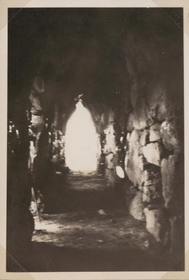 Tiryns, gate from inside
