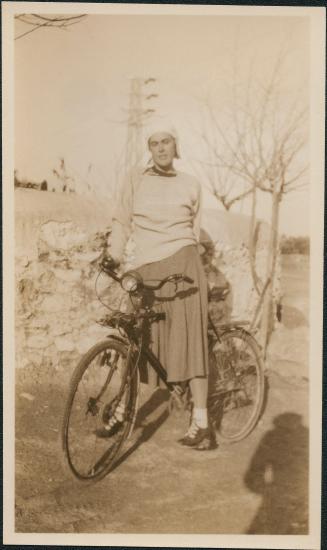 Janet Morgan near Liopesi