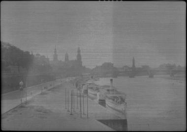 Dresden, Elbe River-Carola Bridge