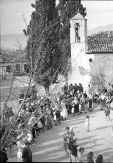 Kalamos. Village square, women dancing