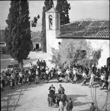 Kalamos. Village square, women dancing