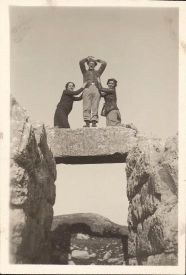 ASCSA students at Phyle