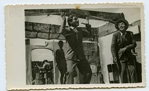 Μακρονησιώτικη Σκηνή: 