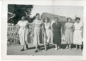 Γυναίκες εξορίστες στον 'Αη Στράτη