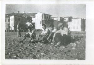 Εξόριστοι στον Άη Στράτη