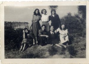 Γυναίκες μετά τη Μακρόνησο εξόριστες στο Τρίκερι