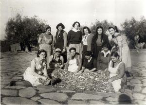 Γυναίκες πολιτικοί εξόριστοι στο Τρίκερι