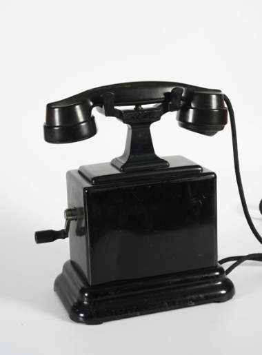 Επιτραπέζια τηλεφωνική συσκευή L. M. Ericsson