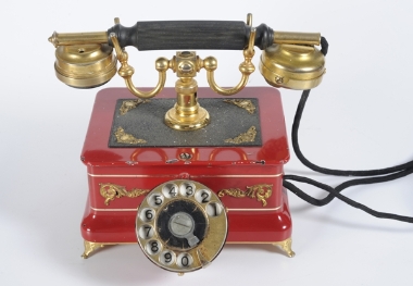 Telephone device