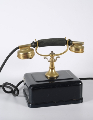 Western Electric telephone desk set