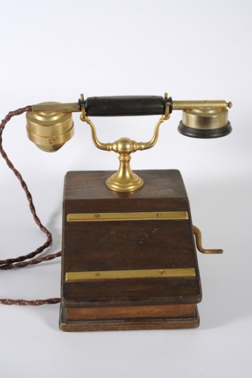 Telephone device