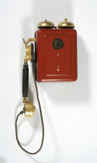 Wall telephone device