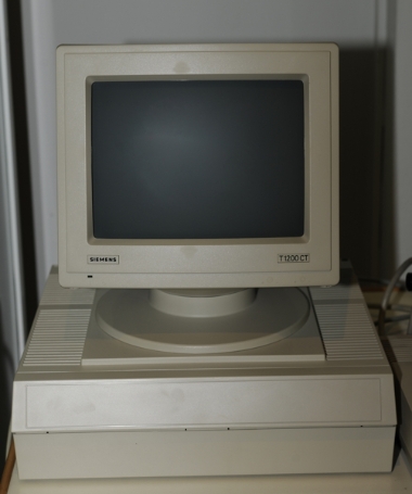 Ηλεκτρονικός υπολογιστής T1200CT