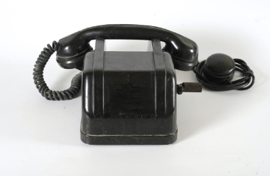 Tesla Telephone Desk Set