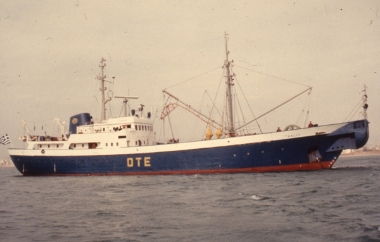 Thales – Cable immersion ship.