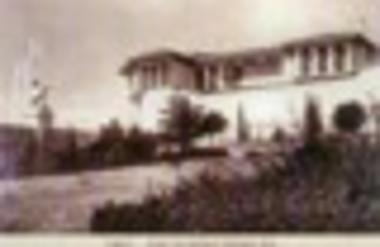 Η οικία και το άγαλμα του Μωχάμετ Άλη.
