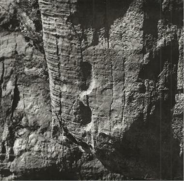 Detail des coupes au rocher aux carrières de Saint-Élie près de Delphes
