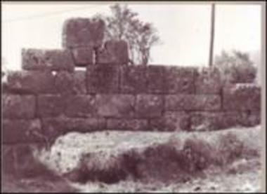Τείχος αρχαίας Μυωνίας, λεπτομέρεια