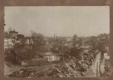 Χαλάσματα και ερείπια στην πόλη των Σερρών.