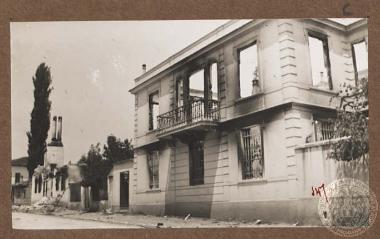 Πυρπολημένο σπίτι σε κεντρική οδό στο Δοξάτο.