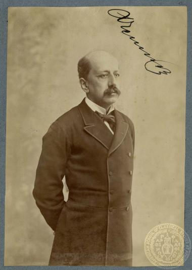 Φωτογραφικό πορτραίτο του πολιτικού Χαρίλαου Τρικούπη.