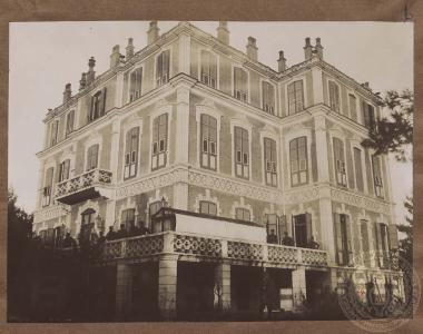 Άποψη της βίλλας Αλλατίνι στην οδό Βασιλίσσης Όλγας (Ντεπό) στη Θεσσαλονίκη.