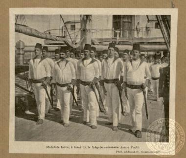 Matelots turcs, a bord de la freagte cuirassee Assari Tevfik.