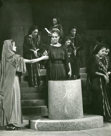 Ικέτιδες (111231)