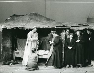 The Caucasian Chalk Circle [Der kaukasische Kreidekreis] (115624)