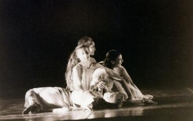 The Roses of Pieria (115909)