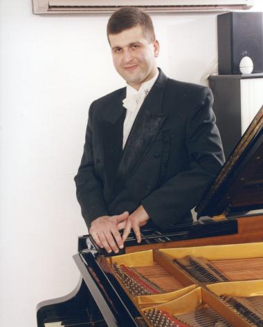 Romantic Walks in Europe. Piano Recital by Dimitris Sgouros (116092)