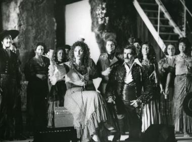 Κάρμεν [Carmen] (117180)