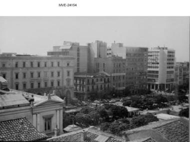 Η Αθήνα του '65 - 70' - Πλατεία Κοτζιά.