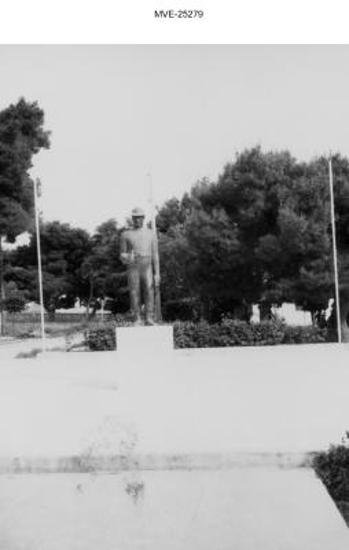 Η Κηφισιά του '65 - 70' - Ηρώο Πεσόντων