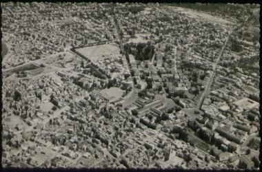 [Αεροφωτογραφία του κέντρου των Χανίων από τα ΒΔ]