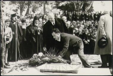 Κατάθεση στεφάνου στο μνημόσυνο του Ελευθερίου Βενιζέλου