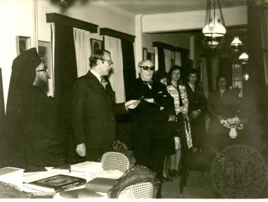 Τιμητική του Νίκολ (Εικόνα 2)