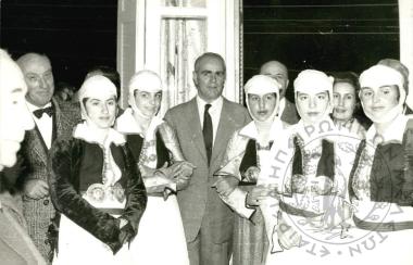 Από τη δημόσια ζωή του Προέδρου της Ε.Η.Μ., Κωνσταντίνου Φρόντζου 
(Εικόνα 4)