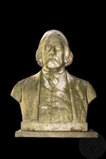 Προτομή Παναγιώτη Αραβαντινού