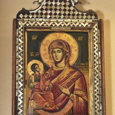 Θεοτόκος Βρεφοκρατούσα